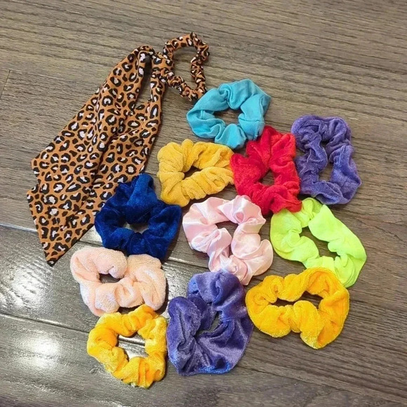 Scrunchies‎ Bundle (12) - Picture 1 of 4